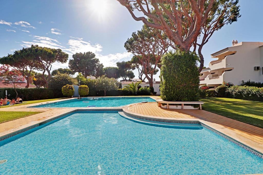 Vilamoura Terrace With Pool by Homing Do Pombo Correio, Solor dos Pinheiros, 4, 8125-503 Vilamoura