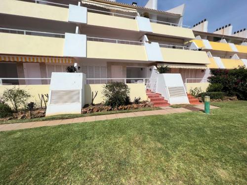 Vilamoura Typical With Pool by Homing