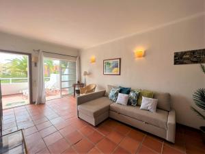 Vilamoura Typical With Pool by Homing