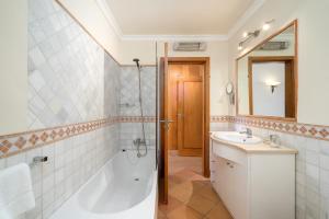 Vilas Alvas -2 Bedroom Condo Vale do Lobo near the beach