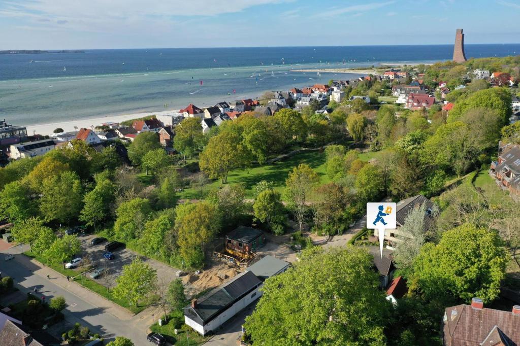 Villa am Park - oben Parkstraße 18, 24235 Laboe