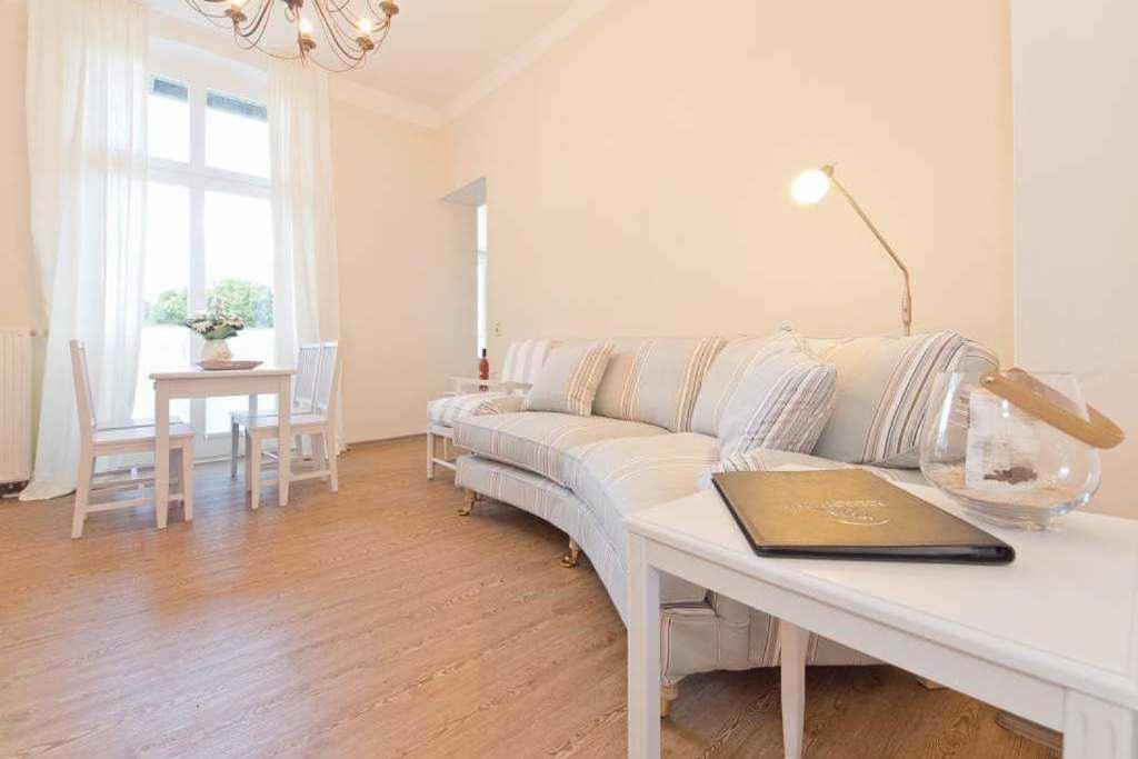 Appartement Villa Amelia App 03 Delbrückstraße 41 17424 Heringsdorf