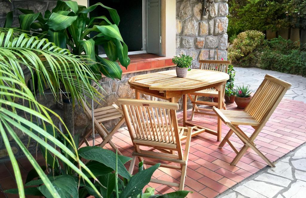 VILLA ARVOR CANNES Appartement indépendant en bas de maison 44 Avenue des Broussailles, 06400 Cannes