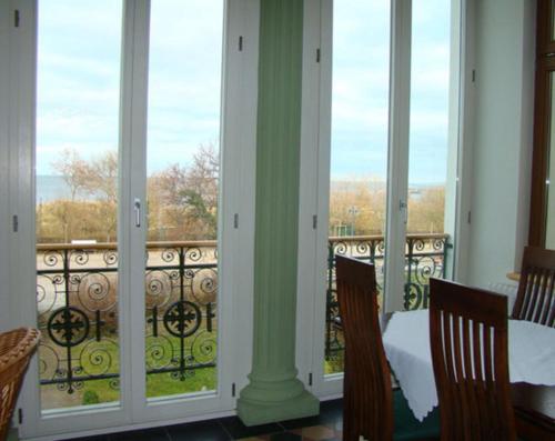 Villa Bella 1_ Reihe mit Meerblick