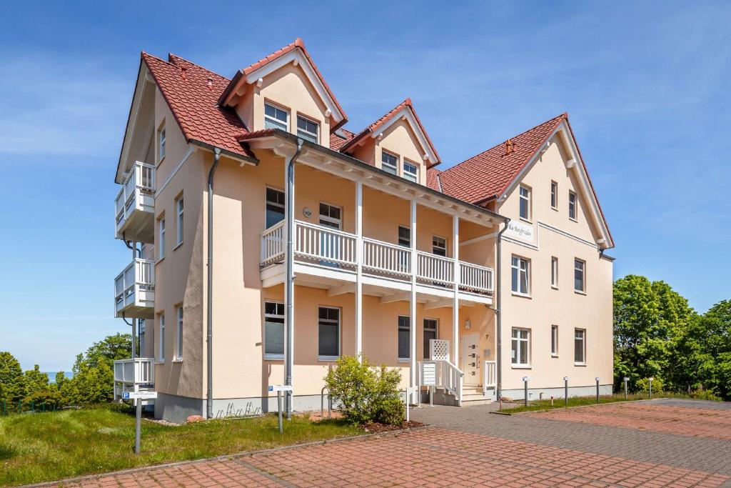 Villa Bergfrieden FeWo 05 Balkon, Sauna- u Schwimmbadnutzung Nordperdstraße 7, 18586 Göhren