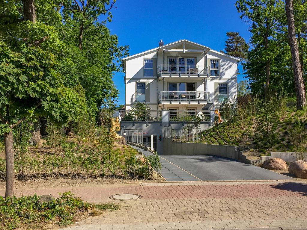 Villa \ Wylichstraße 4a, 18609 Binz
