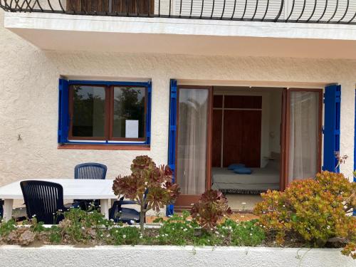 Villa Carmen à quelques mètres de la mer