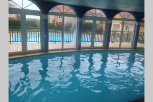 VILLA CATHY DUPLEX PLEIN SUD VUE PORT avec PISCINE INTERIEURE CHAUFFÉE