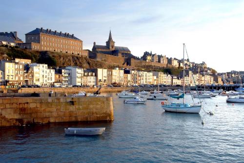 Appartement Villa Chausey, vue sur le port Granville france