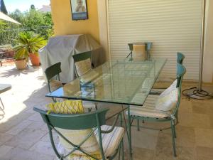 Appartement Villa de la Terre Blanche 52 CHEMIN DE LA TERRE BLANCHE 83110 Sanary-sur-Mer Provence-Alpes-Côte d\'Azur