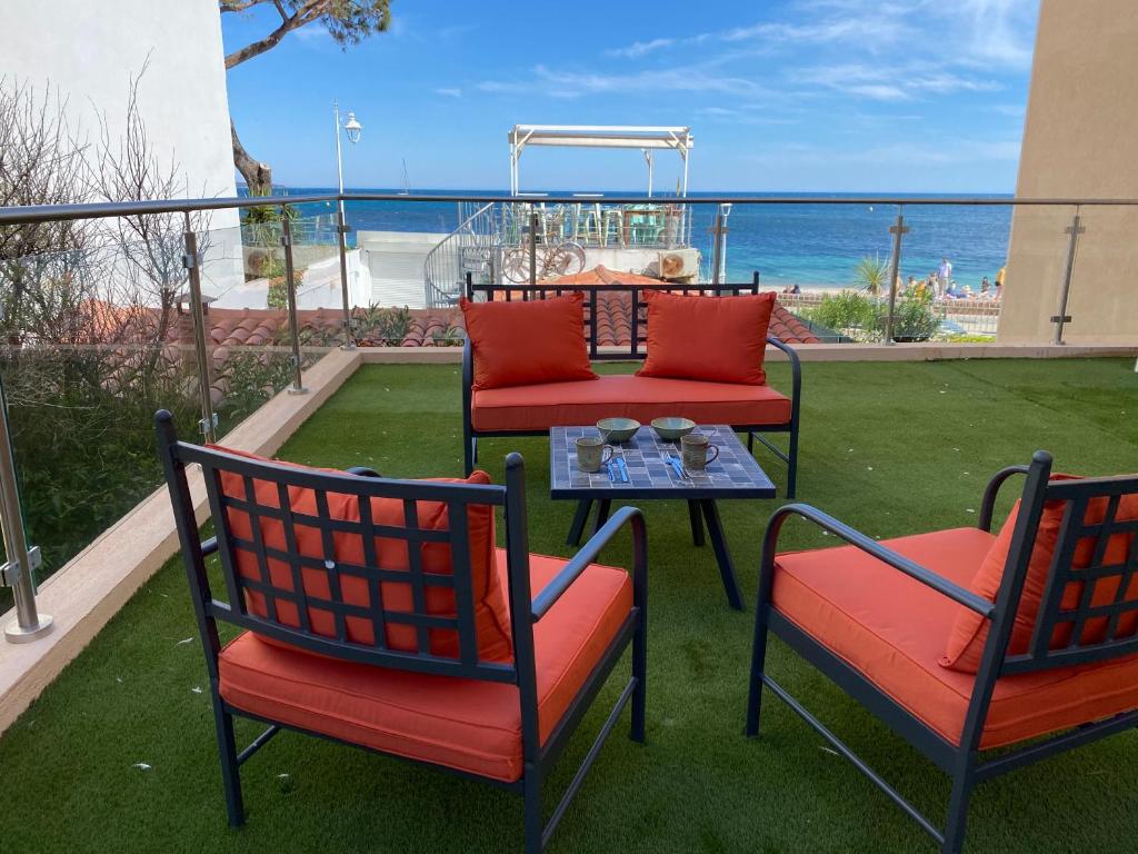 Appartement Villa Del Mar Bord de mer Palm Beach Cannes 122 Boulevard Eugène Gazagnaire 06400 Cannes
