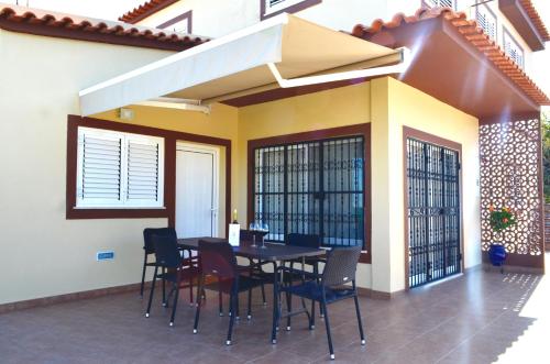 Villa ELTAEL - Daniel Apartment - Warm pool - Free Bicycles - Manta Rota Beach, Algarve
