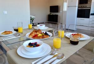 Villa ELTAEL - Rita Apartment - Warm pool - Free Bicycles - Manta Rota Beach, Algarve