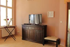 Villa-Emmy-App-01