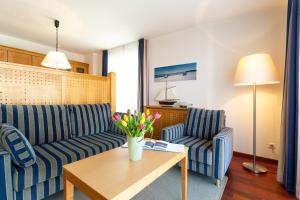 Villa Helene mit Meerblick in Top Lage - Nixe mit Strandkorb am Strand, saisonal