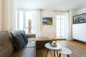 Villa Helene mit Meerblick in Top Lage - Seemöwe mit Strandkorb am Strand, saisonal