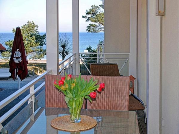 Appartement Villa Helene - Strandzauber mit seitlichem Meerblick direkt am Strand 48 Strandpromenade 18609 Binz