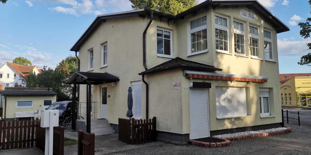 Appartement Villa Helga- Ferienwohnung Abendmond mit Terrasse und 2 Schlafzimmern Neue Strandstr. 48 17454 Zinnowitz