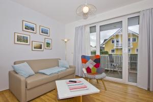 Villa Karola FeWo 04 Balkon, Sauna- u Schwimmbadnutzung