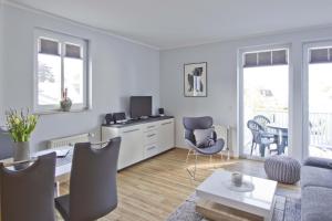 Villa Karola FeWo 19 Balkon, Sauna- u Schwimmbadnutzung