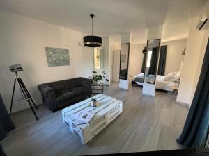 Appartement Villa KIKO Spa & Sauna privatifs proche Sarlat 728 route de combelongue 24200 Vitrac Aquitaine