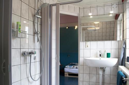 Villa Kunterbunt - sehr zentral, neu renoviert, 2SZ