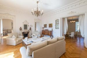 Villa Lotus Penthouse by iVillamia