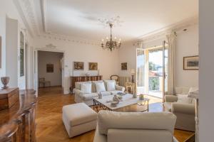 Villa Lotus Penthouse by iVillamia