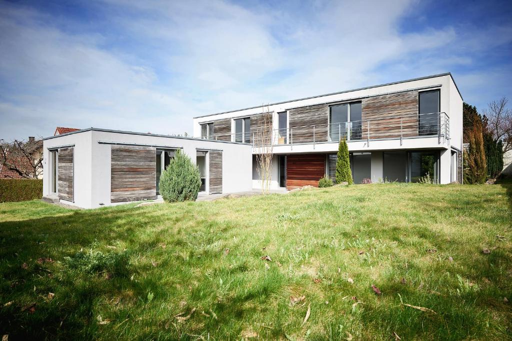 Villa 14 Auf der Beind, 55590 Meisenheim