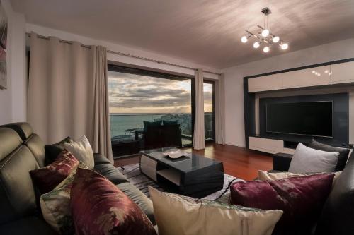 VILLA PARADISE - Modern and Sophisticated