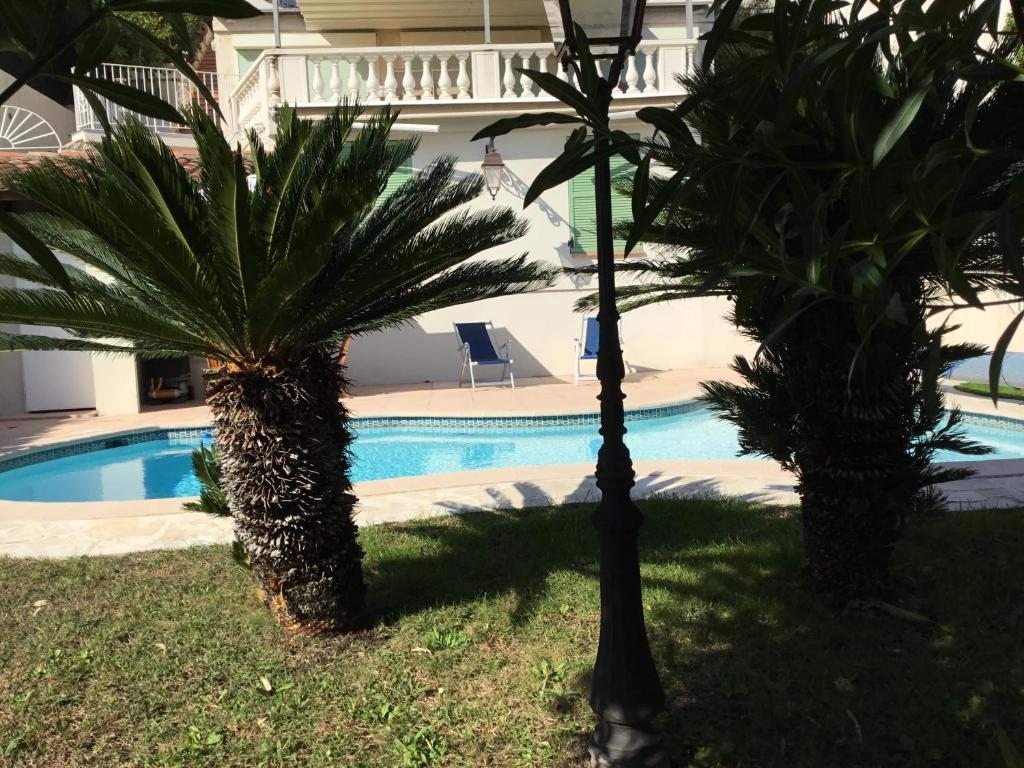 Appartement Villa Paradiso, logement avec piscine, Nice Nord 54 Avenue Saint-Exupéry 06100 Nice