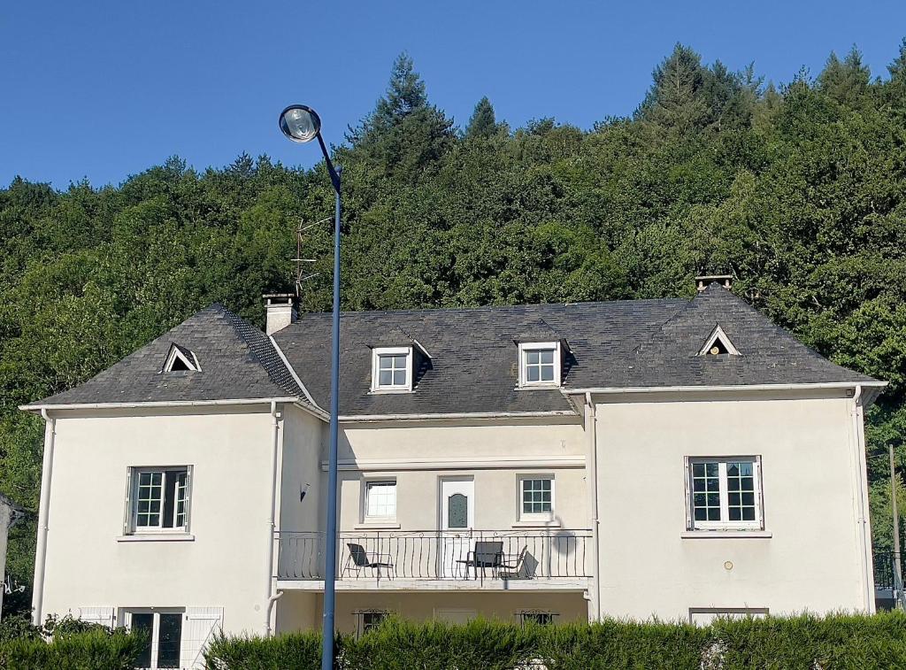 Villa Phœnix 37 Avenue des Pyrénées, 65100 Adé