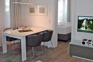 Villa Poseidon - WE 5 mit Strandkorb am Strand, saisonal
