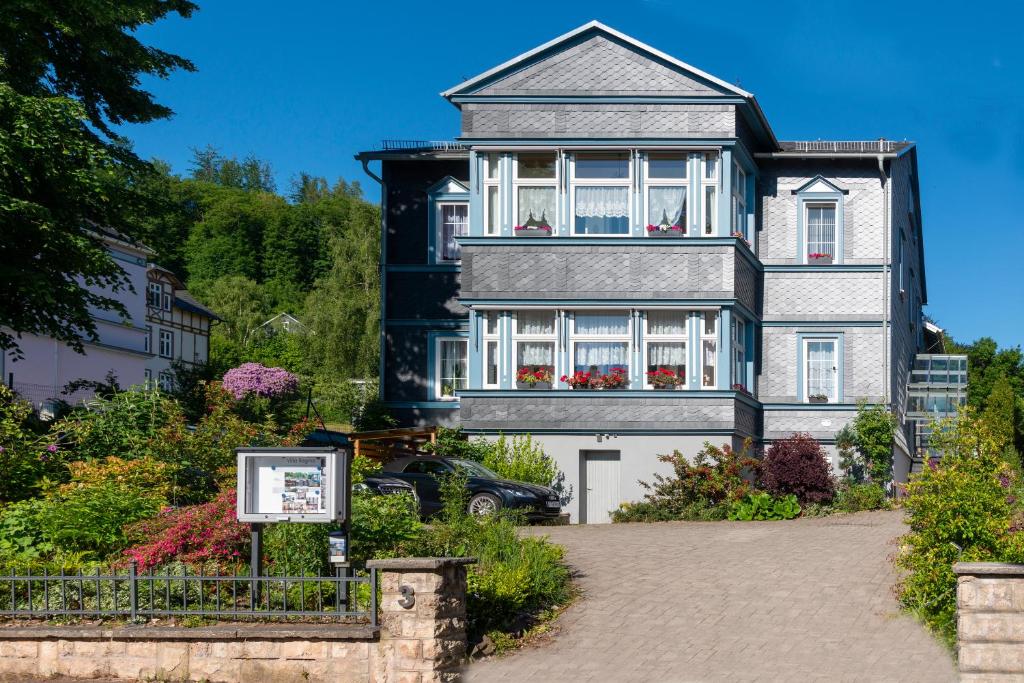 Villa Regina 3 Herzogsweg, 99894 Friedrichroda