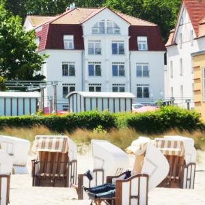 Villa Regina Maris FeWo Kormoran 70 Meter zum Strand