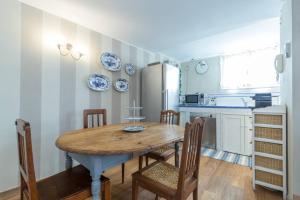 Villa Rocky - Luxury 3BR Apt in Liberty Villa.Pool,Garden,WiFi