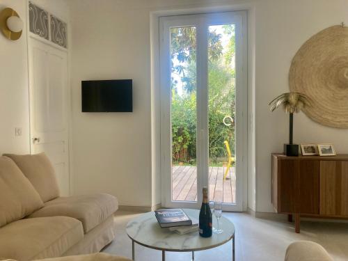Villa Sardou - Terrace & Garden - City Center - Wifi - AC
