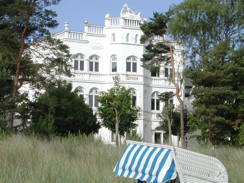 Appartement Villa Sirene Whg 4 Königsstuhl - 5 Sterne 11 Strandpromenade Wohnung Nr. 4 18609 Binz