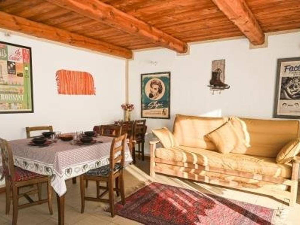 Villa Sola Bona, FW 2
