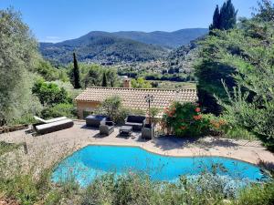 Appartement Villa \ 35 Corniche du Castellas 83210 Solliès-Toucas Provence-Alpes-Côte d\'Azur