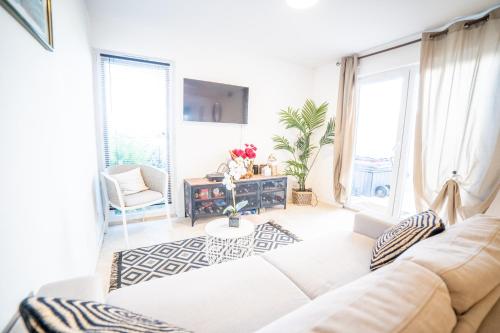 VILLA SUNNY BEACH CLIM ACCES PLAGE PARKING FAMILLE - CoHôteConciergerie