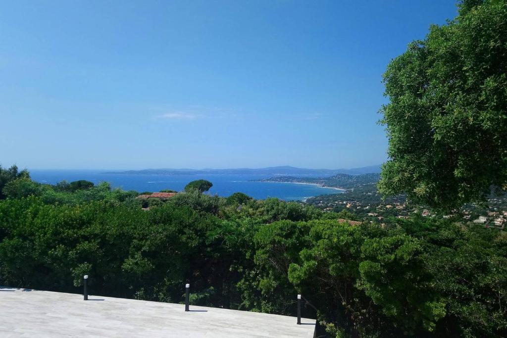 Villa sur le Toit les Terrasses du Niel-Giens 83400 Hyères