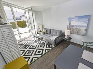 Villa Vilmblick - Wohnung 07 mit Terrasse und Boddenblick
