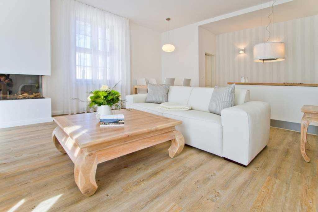 Appartement Villa Waldschloss, App 01 Klenzestraße 6 a 17424 Heringsdorf