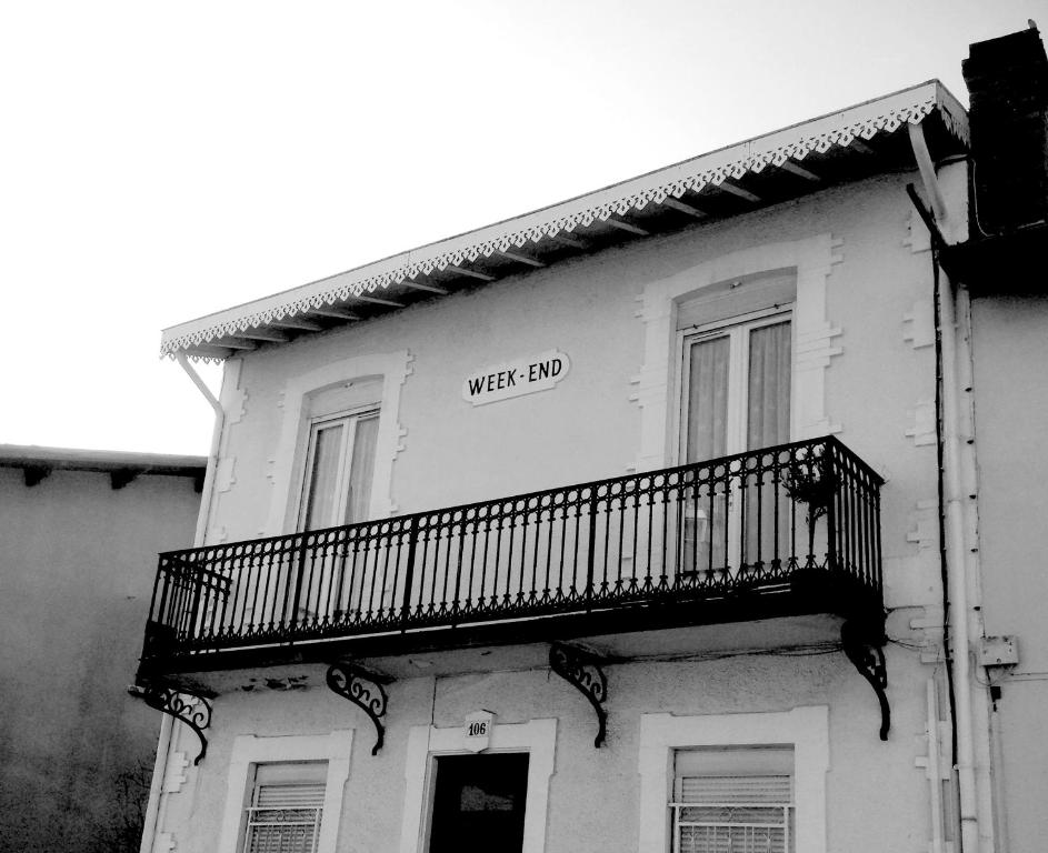 Villa Week-End 106 Cours Desbiey, 33120 Arcachon