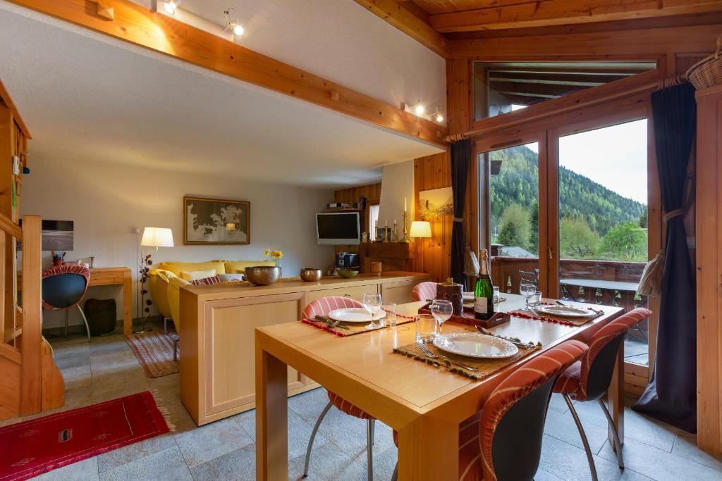 Appartement Village des Oursons Chalet A - Happy Rentals 133 clos des rouges du dolent 74400 Chamonix-Mont-Blanc