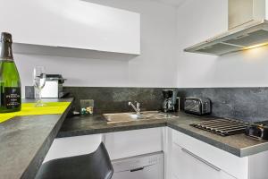 Village Naturiste - Le Caresse Port Nature Luxe
