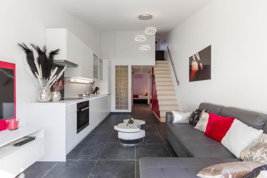 Village Naturiste R4N - Villa Sonja Heliovillage 2-4 personnes heliovillage 108 Rue des Nereides, 34300 Le Cap d\'Agde