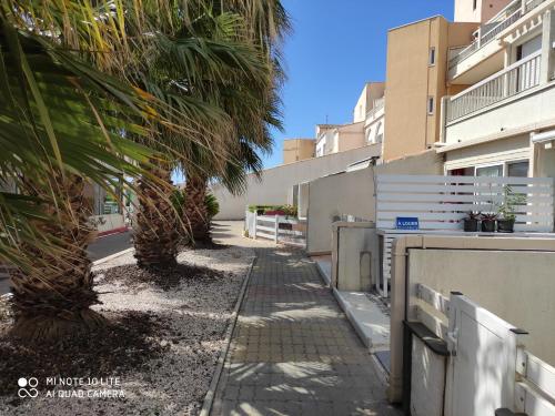 Village Naturiste Studio en RDJ ,Piscine ,Parking