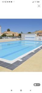 Village Naturiste Studio en RDJ ,Piscine ,Parking